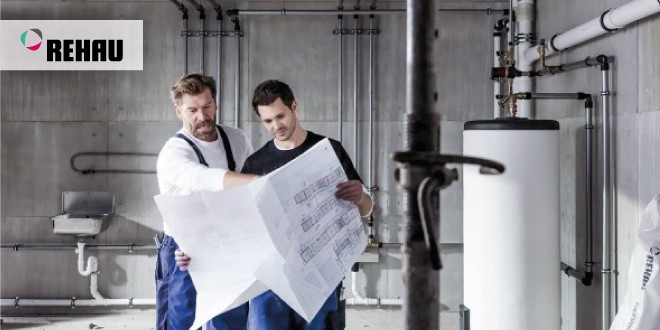 Neviditelné stěnové či stropní vodní chlazení/vytápění